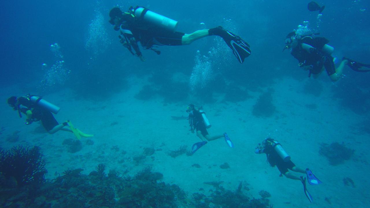 Equa Reef Maldives Hotel Addu City Exterior foto